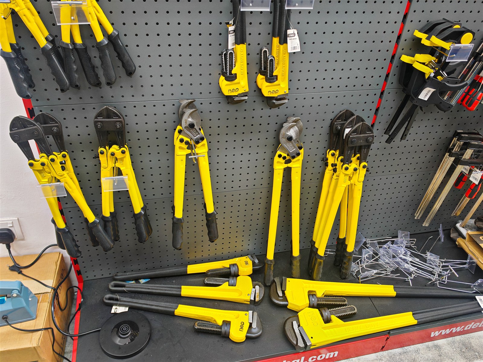 Hand tools at SMART Hardware Home